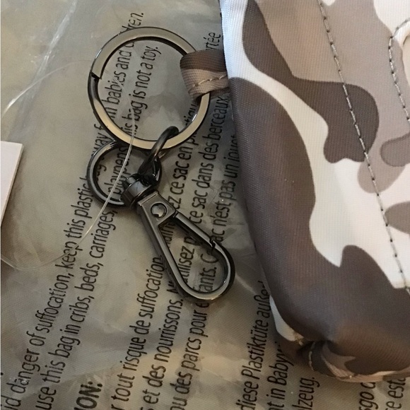 NWT LUG Metro XL pouch Camo taupe - Picture 6 of 9